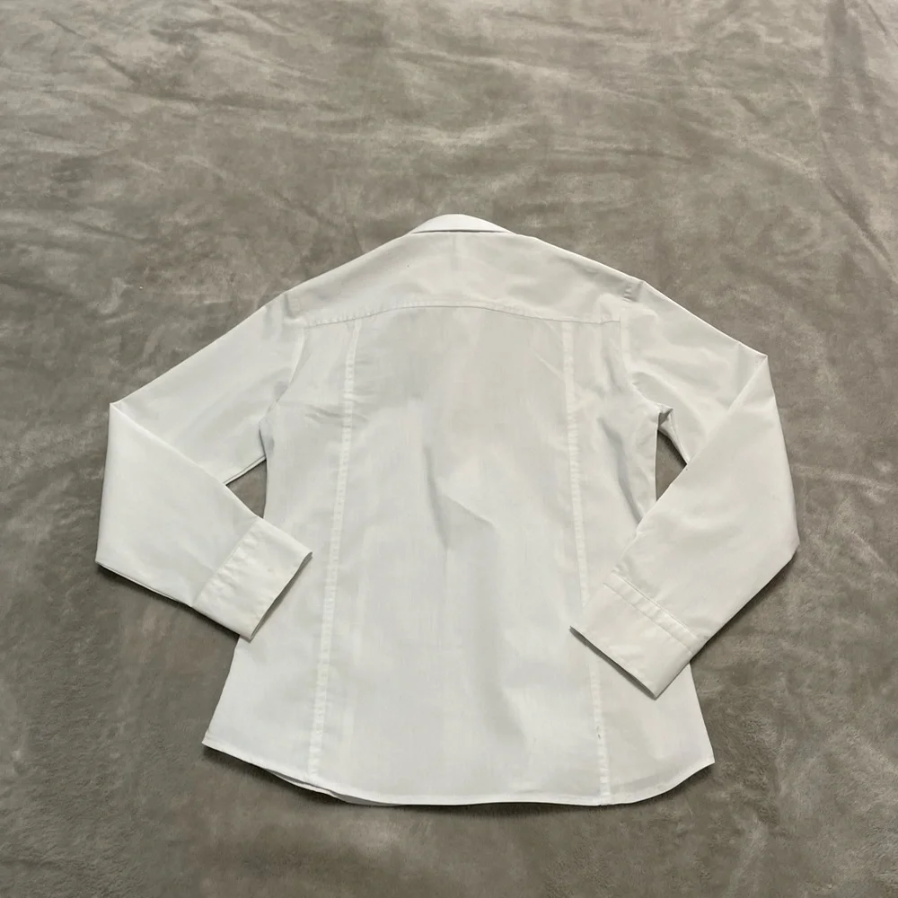 Boys white bottom down t shirt